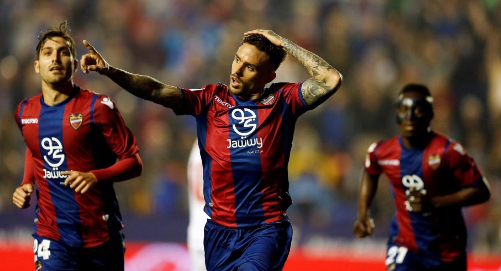 澳门娱乐网站-包含今晚里尔备战西甲冲刺阶段法兰克福调整名单以备德甲，现场解说直呼：清晨孟菲斯灰熊备战英超的词条